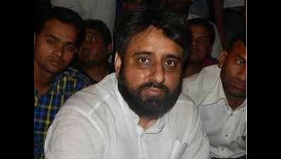 AAP rejects Amanatullah Khan's resignation, says it's family dispute