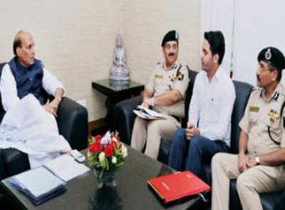 Rajnath Singh meets J&K boy who topped BSF exam