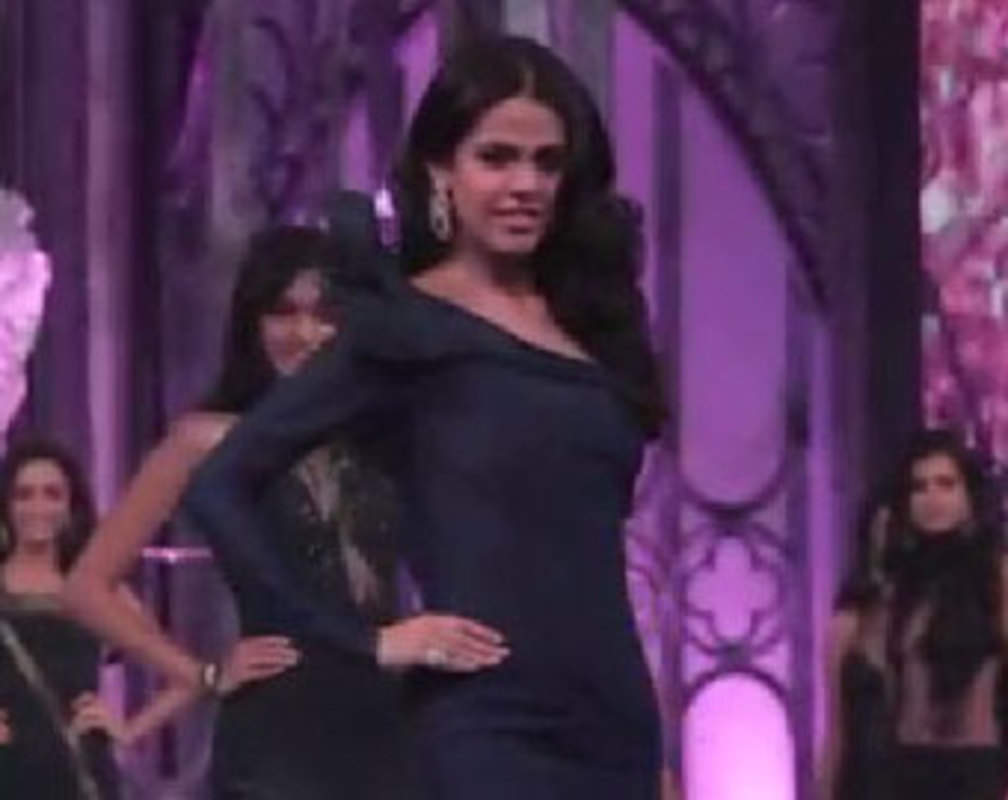 
Divas walk in Gaurav Gupta gowns at the Yamaha Fascino Miss Diva 2016 finale
