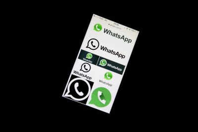 WhatsApp will soon read out your chats for you