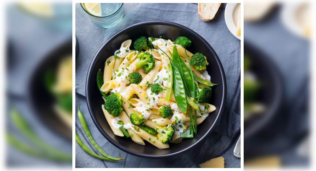 White Sauce Pasta Recipe: How to Make White Sauce Pasta Recipe at Home | Easy White Pasta Sauce Reci