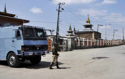 Curfew in entire Kashmir valley on Eid, choppers and drones to keep vigil