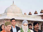 Famous personalities at shrines