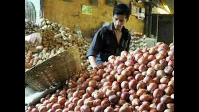 Govt to build 300 onion storage units in Indore