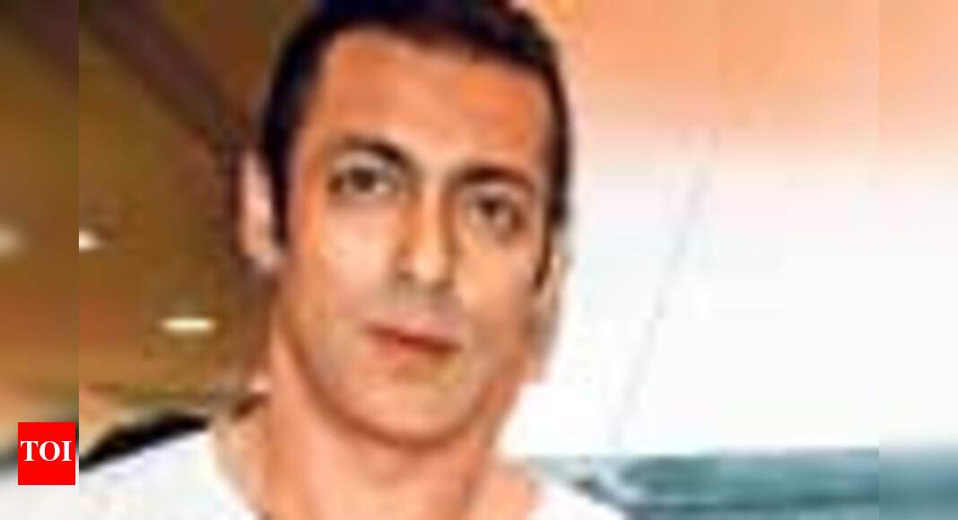 Salman skips Vada Pav | Hindi Movie News - Times of India