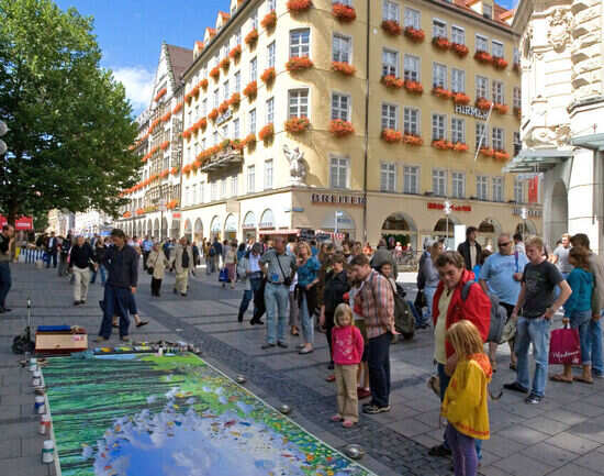 Explore Munich&rsquo;s street art