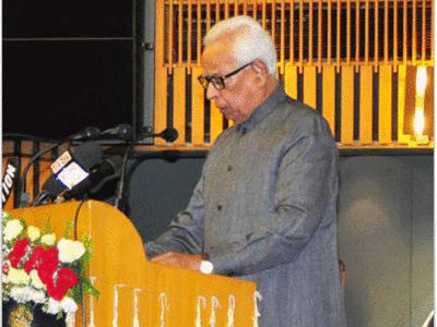 J&K Governor calls on PM, apprises him of situation in Kashmir Valley