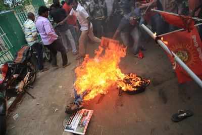 Cauvery row: Man critical after attempting self-immolation in Chennai