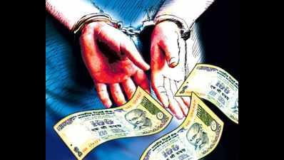 Revenue officer arrested for accepting bribe