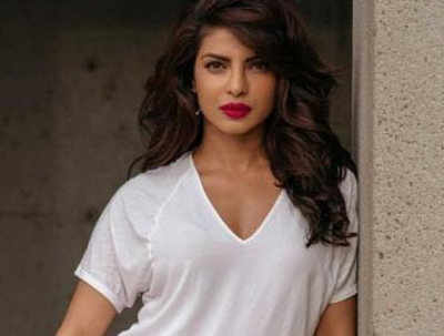 Saksi Girl Sex - Priyanka Chopra among world's highest paid TV actresses | Hindi Movie News  - Times of India