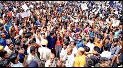 UPSC: Youth protest over UPSC age cap plan in Udaipur | Udaipur News ...