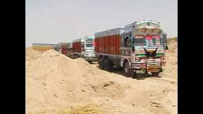 Illegal sand traders encroach upon Sharavati river in Karwar