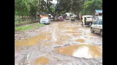 In Kalyan, rain washes away potholes fixed before Ganpati