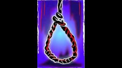 Man found hanging outside ex-CM's house