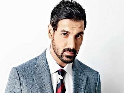 John Abraham lifts Mercedes Benz for 'Force 2'