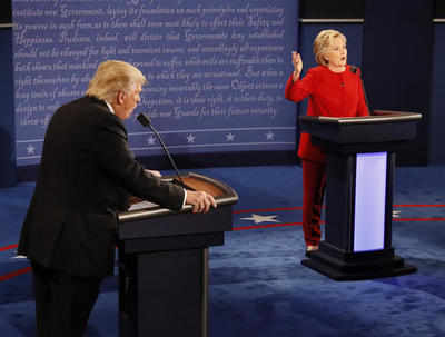 Clinton fends off aggressive Trump in scalding first debate