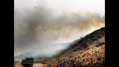 Watch: No respite from smoke at Ghazipur landfill site