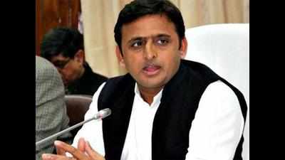 Akhilesh wants sacked youth leaders back in SP