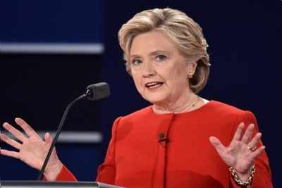 A photo of Clinton's pantsuit triggers conspiracy theory that she cheated during debate