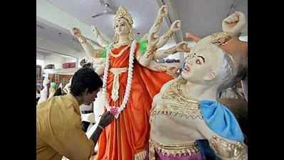 With 2 days to go for Navratri festival, Durga idols get finishing touches