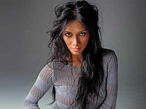 Nicole Scherzinger recording with Black Eyed Peas? | English Movie ...