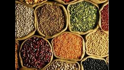 Low supply keeps prices of pulses high