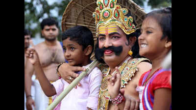 <arttitle><p>Onam festivities begin in Coimbatore</p></arttitle>