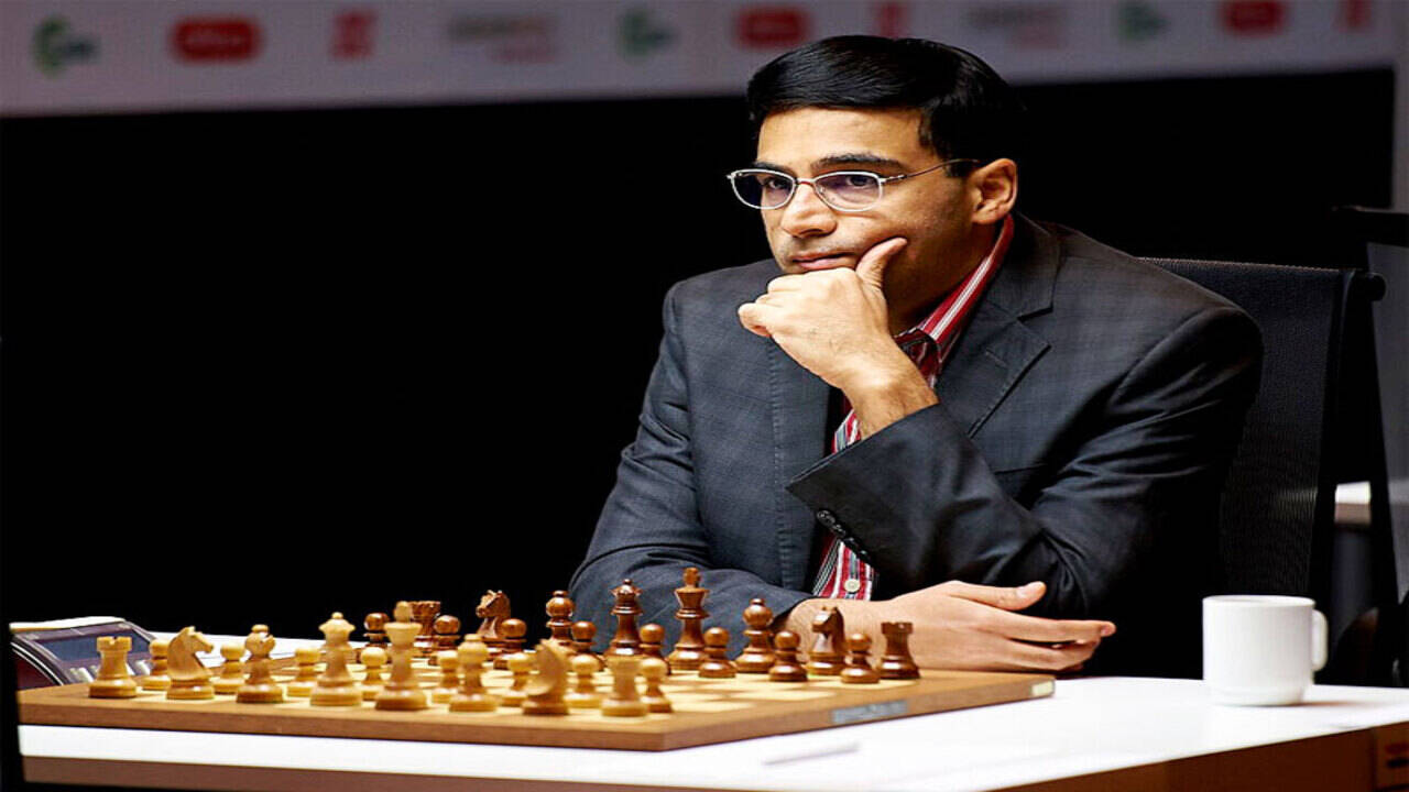 Anand draws with Li Chao, slips to third | Chess News - Times of India