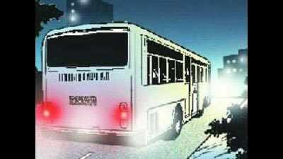 One dead, 15 hurt as bus overturns at Chharodi
