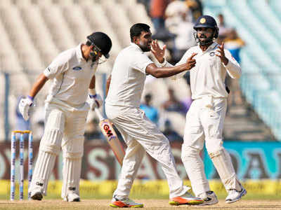 <arttitle><p>India v New Zealand, 2nd Test, Kolkata: How's that? Eden Gardens Test sets record for most LBWs in India</p></arttitle>