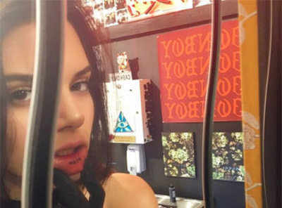 Kendall Jenner gets tattoo on lip