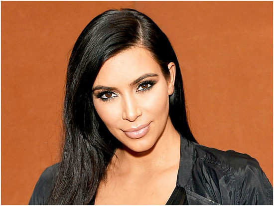 Kim Kardashian robbed at gunpoint in Paris