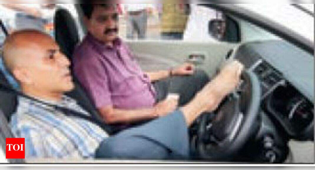 Man without arms drives past barriers, gets a licence Indore News