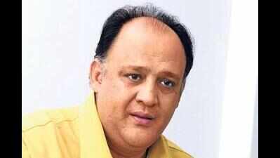 <arttitle><p>Actor Alok Nath's son caught for drunk driving in Santa Cruz</p></arttitle>