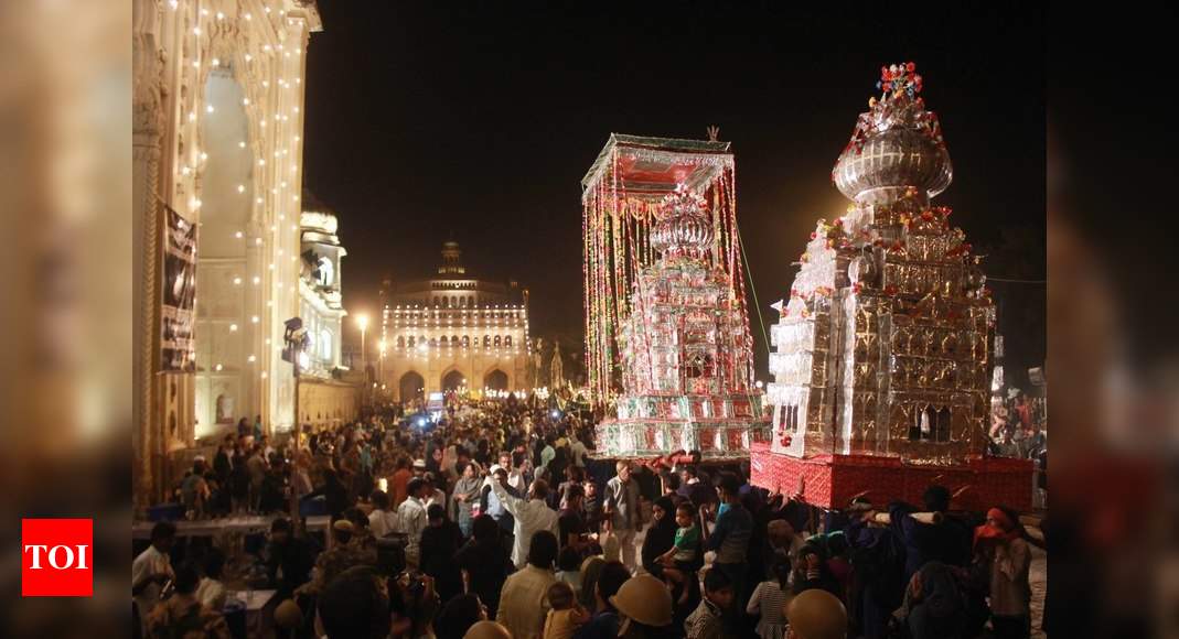 Procession marks onset of Muharram | Lucknow News - Times of India