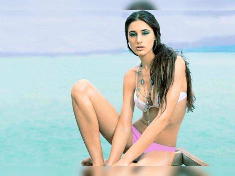 Watch Nargis Fakhri Auditions For Americas Next Top Model Hindi