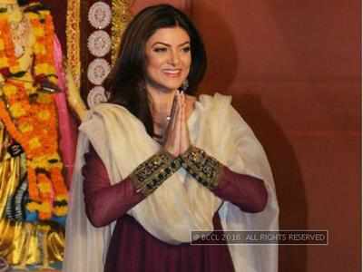 PICS: Bollywood celebrates Durga Pooja