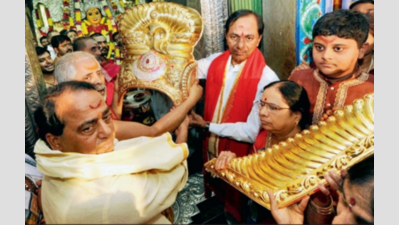 Telangana CM K Chandrashekar Rao offers golden crown worth Rs 3.7 crore to deity