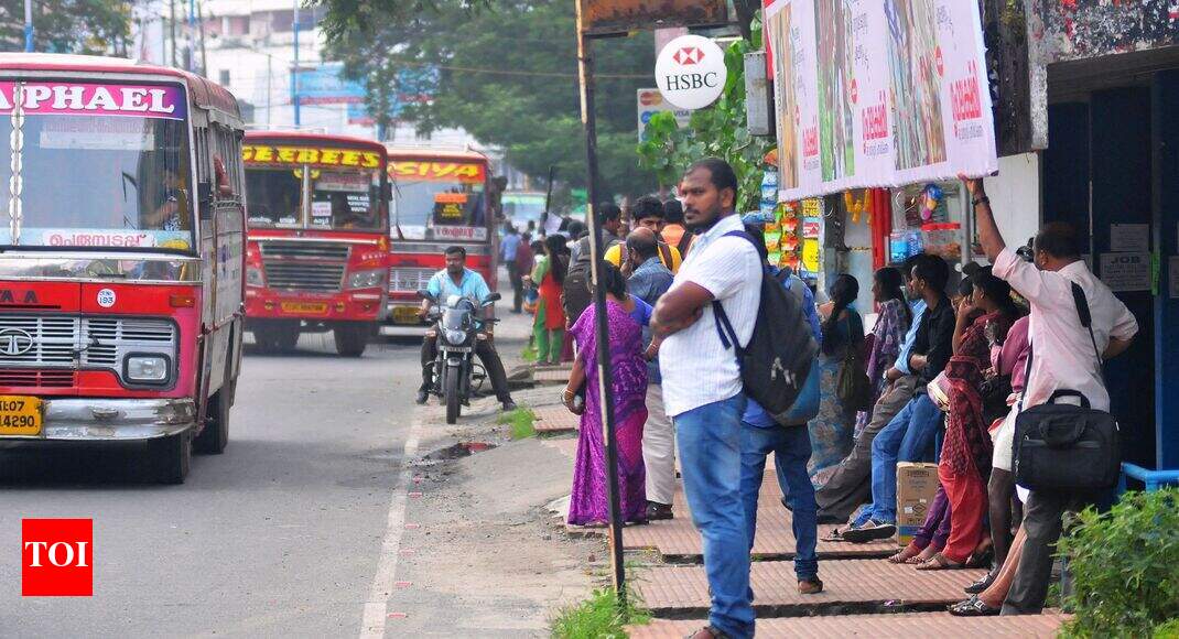 Regional Transport Office Private passenger vehicles continue to defy ban at ST bus stand