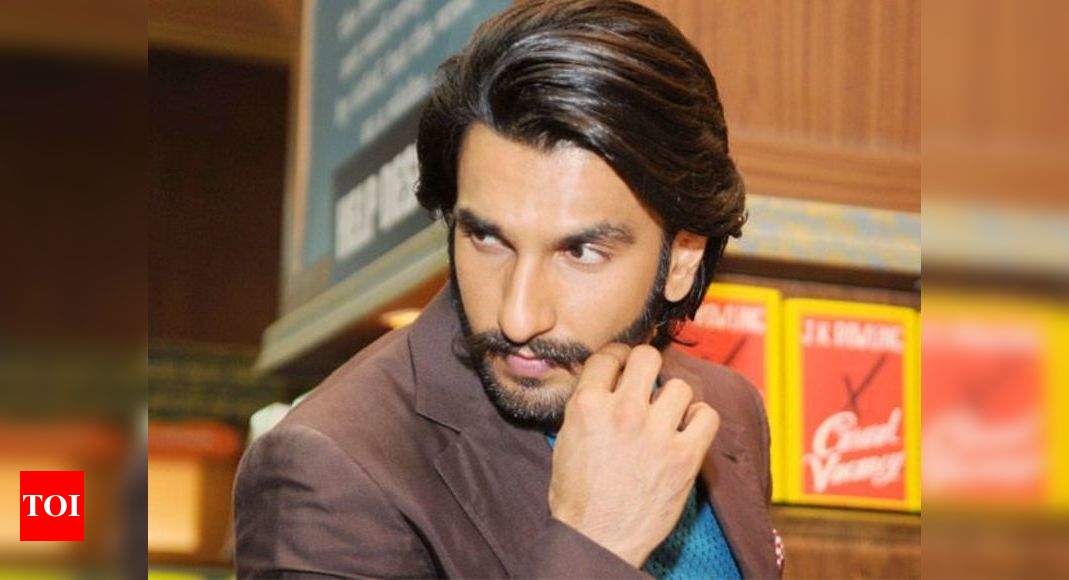 Jaw dropping SEXY! Ranveer Singh proves why every man needs one