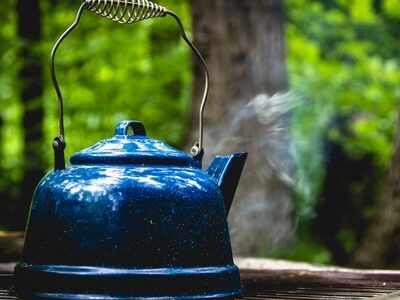 Ways to restore tea kettles