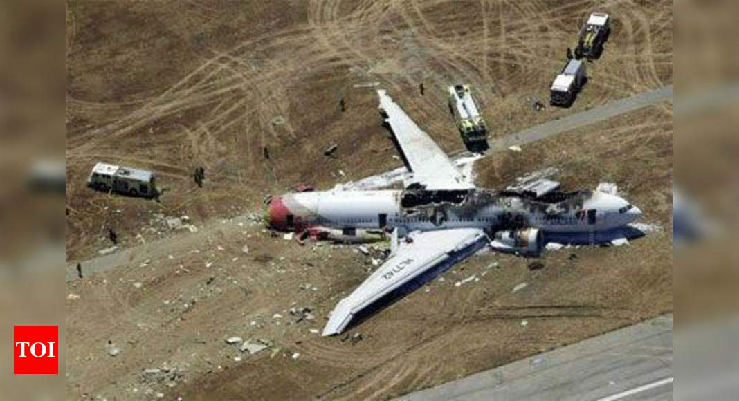 Public interest in plane crashes depends on death toll and location