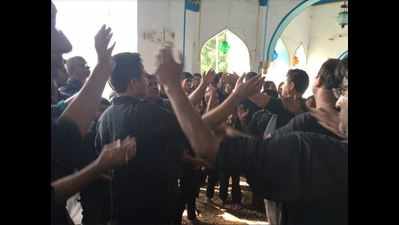 Mourners pay tribute to Imam Husain on Ashura in Lucknow