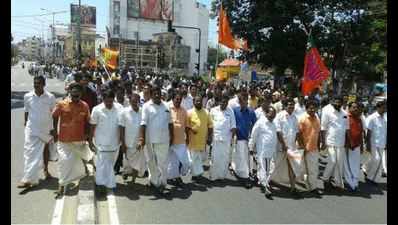 Violence marks BJP hartal in Kerala