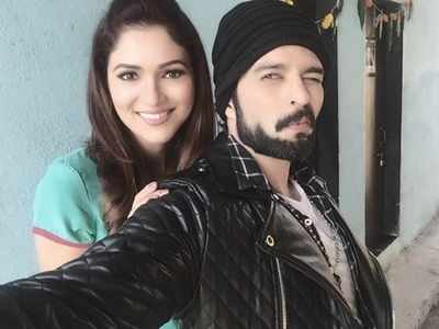 Raqesh Bapat s first pic from Bahu Hamari Rajni Kant with Ridhima Pandit Times of India