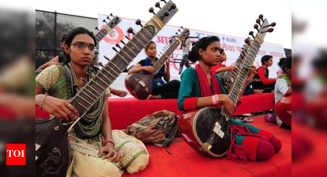 Sitar, vocal recitals spell magic on first day of music fest at