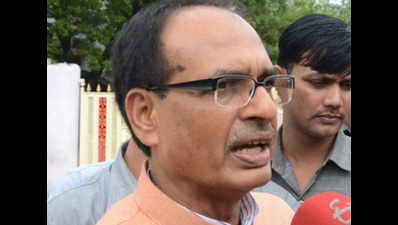 Shivraj assures suspension of cops asking for bribe to find lost medals of martyr