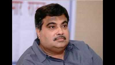 Nitin Gadkari promises water projects worth crores