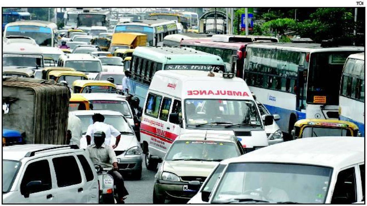 Choking life: 12 on way to hospitals die in traffic jams | Raipur News - Times of India