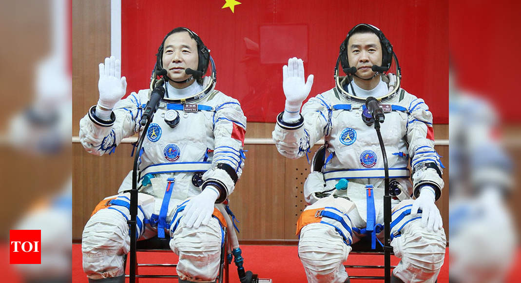 Shenzhou-11 Mission: ‘Feels cool, huh?’: What Chinese astronauts said ...